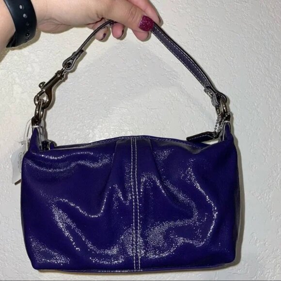 NWT Pleated Top Handle Wristlet Purple Patent Leather Clutch - Picture 1 of 5